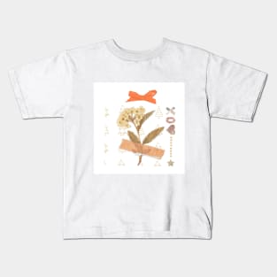 XO Christmas Valentine Gift Aesthetic Design Kids T-Shirt